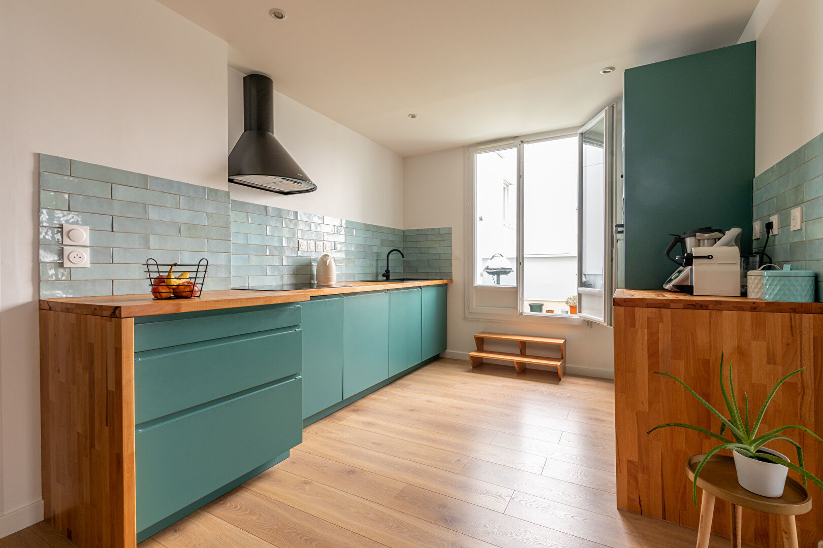 COUP DE COEUR pour ce T3\/4 modulable avec grand balcon et deux stationnements. 2