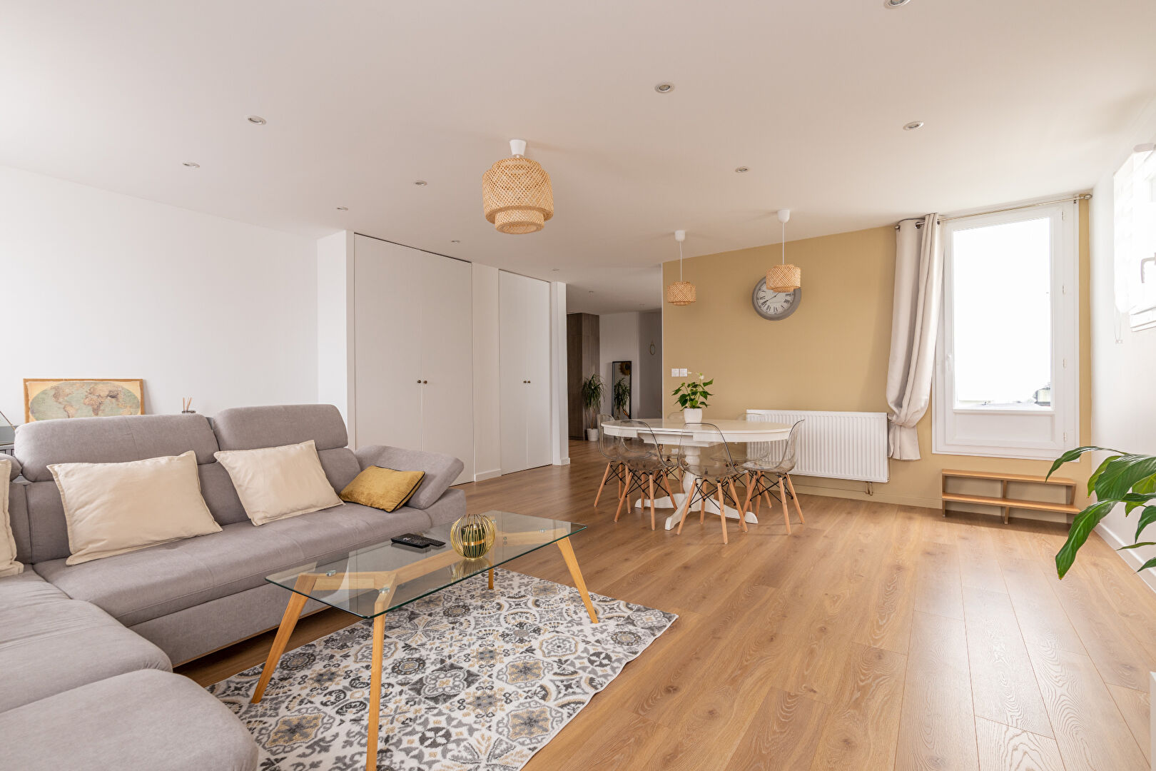 COUP DE COEUR pour ce T3\/4 modulable avec grand balcon et deux stationnements. 6\/10