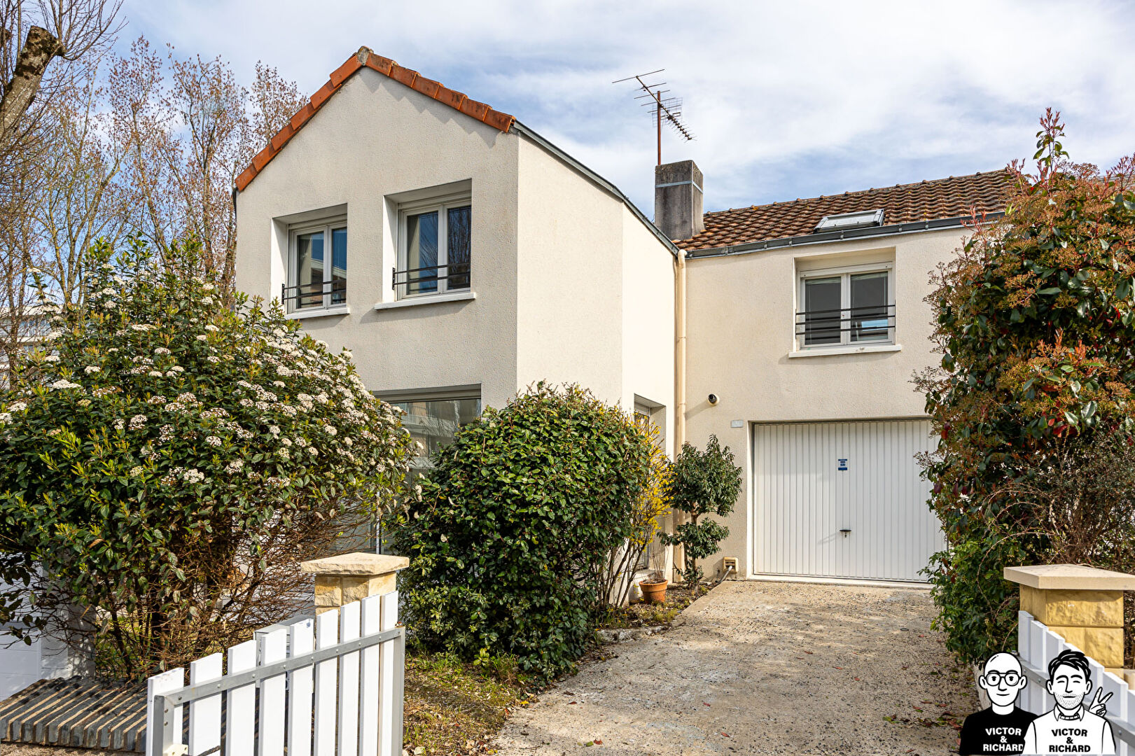 MAISON 4 CHAMBRES - BLANCHE DE CASTILLE-  - BON DPE C - GARAGE - Jardin clos 2